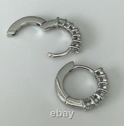 New Authentic Roberto Coin 18kt White gold single line diamond 0.70 ct earrings