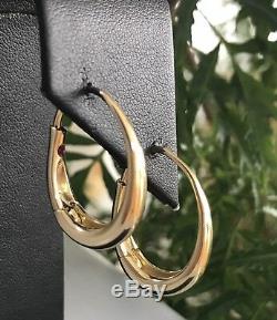 New Authentic Roberto Coin 18kt yellow gold oval thick hoop earrings