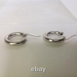 Roberto Coin 18K Perfect White Gold Oval Hoop Earrings