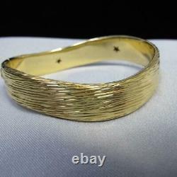 Roberto Coin 18K Yellow Gold Rayada Elephant Skin Bangle Bracelet 24.8g #J423