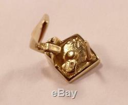Roberto Coin 18k Yellow Gold Curvy Diamond Shape Post Stud Snap Closure Earrings