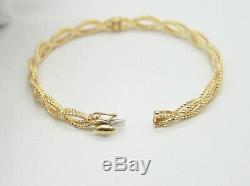 Roberto Coin Barocco 18k Yellow Gold 5mm Bangle Bracelet. Wrist Size 6