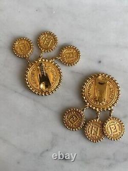 Vintage Fendi Italy Gold Tone Roman Head Coin Dangle Clip On Earrings